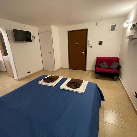 Blanda House Lejlighed Taranto Eksteriør billede